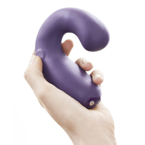 Paarse G-Kii vibrator in zijaanzicht, toont de gebogen vorm speciaal ontworpen voor g-spot stimulatie