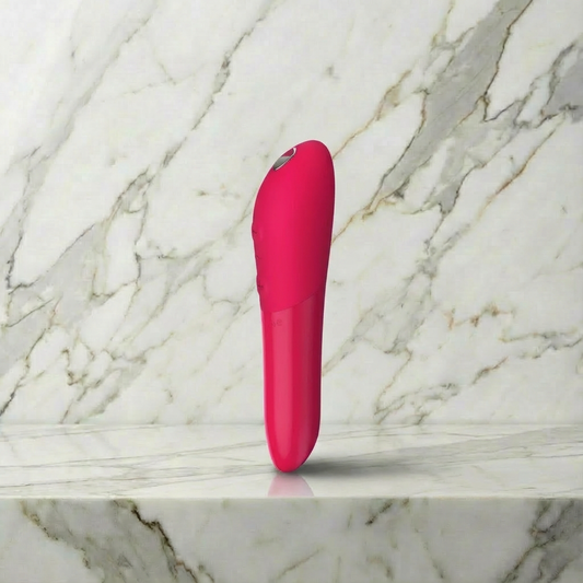 Blauwe We-Vibe Tango X vibrator vooraanzicht op witte achtergrond