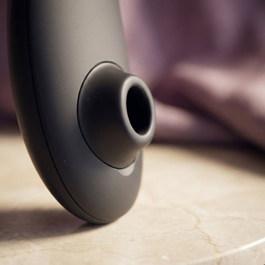 Womanizer Classic 2 zwart met bijgeleverde accessoires en discrete verpakking